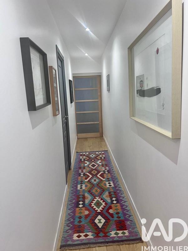 Maison - 180 m² - 8 pièces