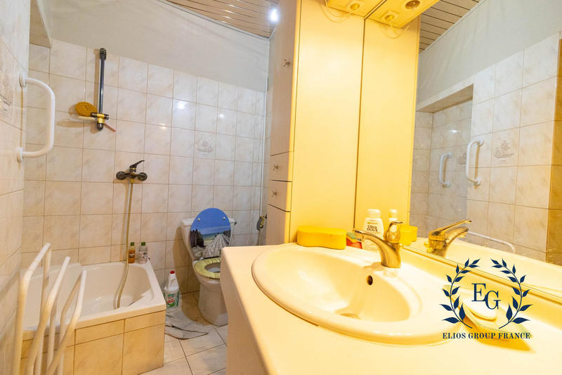 Maison - 193 m² - 8 pièces