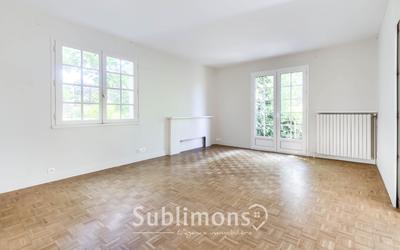 Maison traditionnelle - 131 m² - 6 pièces