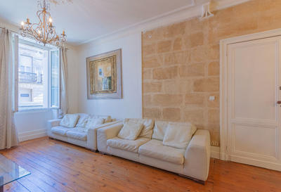 Maison - 190 m² - 7 pièces