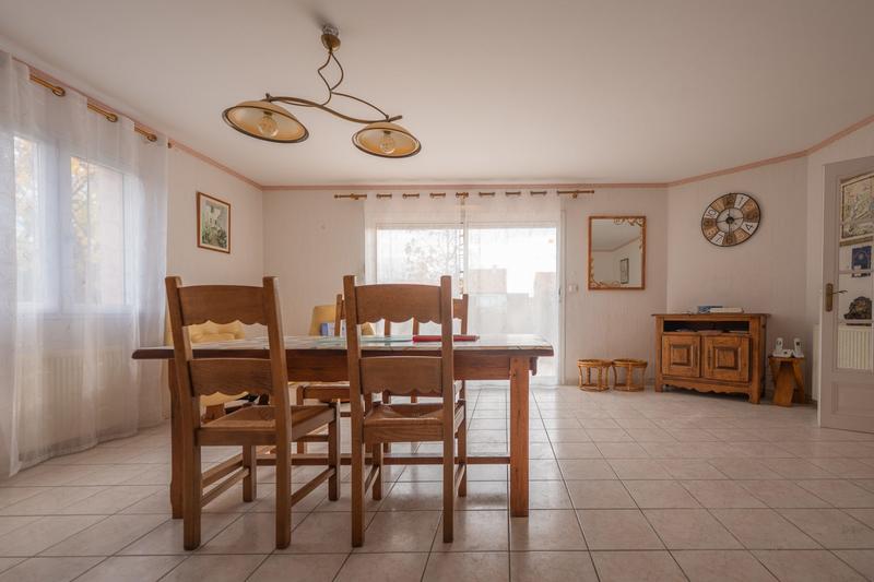 Maison - 102 m² - 4 pièces