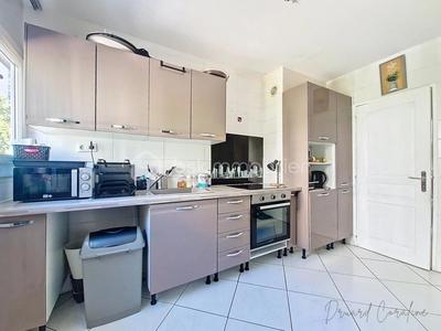 Appartement - 76 m² - 4 pièces