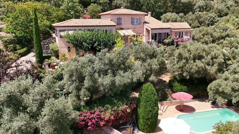 Maison - 175 m² - 8 pièces