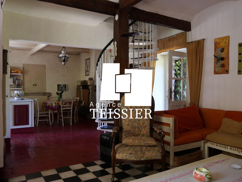 Maison - 120 m² - 4 pièces