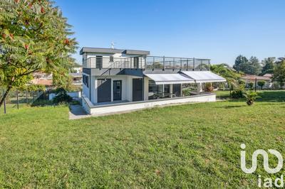 Maison - 282 m² - 5 pièces