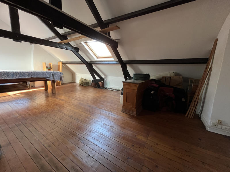 Maison - 199 m² - 8 pièces