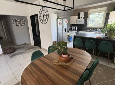 Maison - 159 m² - 7 pièces