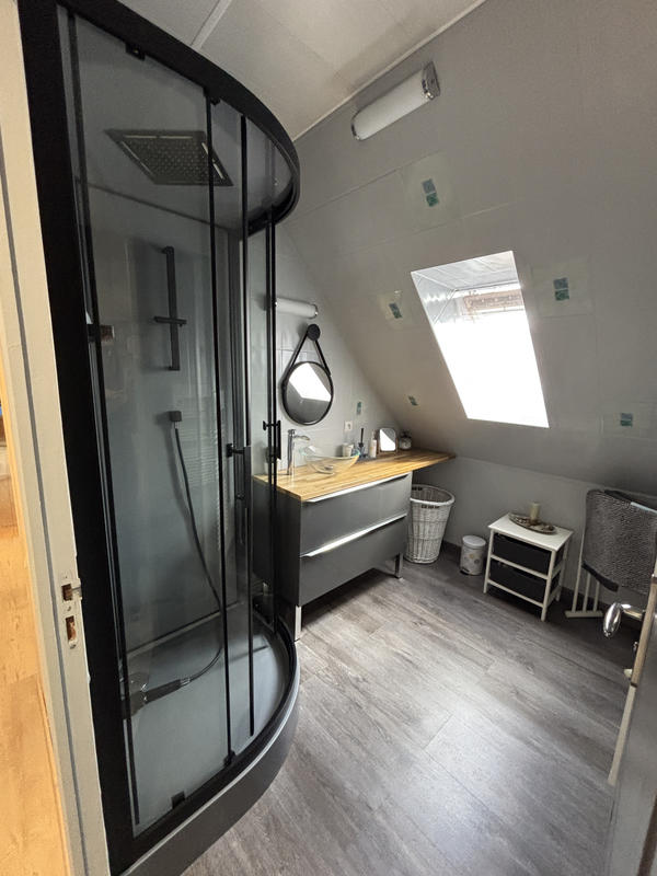 Maison - 187 m² - 7 pièces