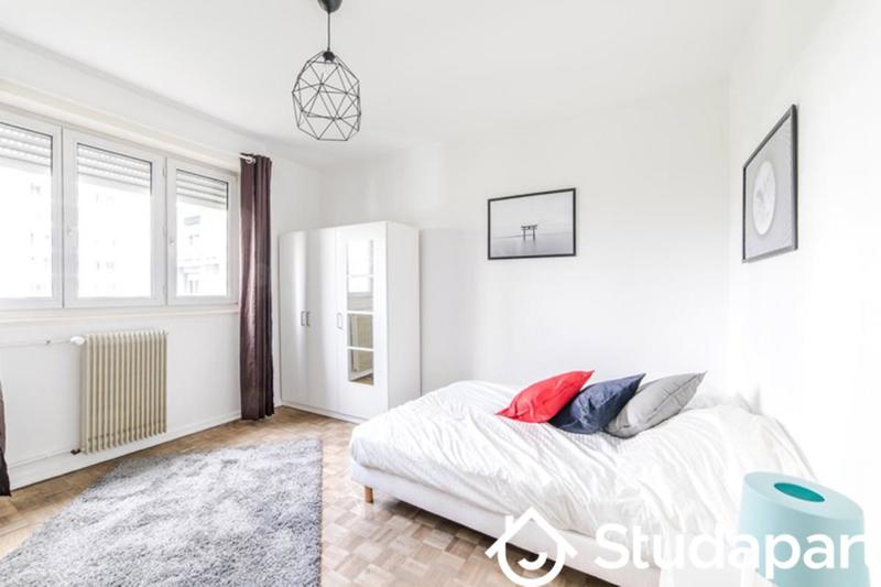 Chambre - 15 m² - 1 pièce