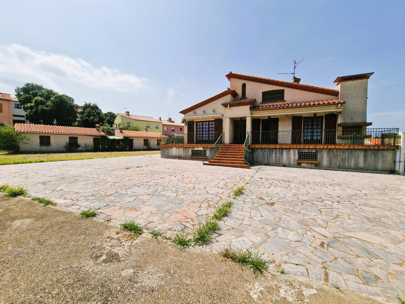 Maison - 200 m² - 6 pièces