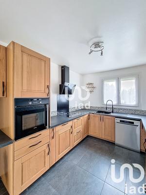 Maison - 167 m² - 8 pièces