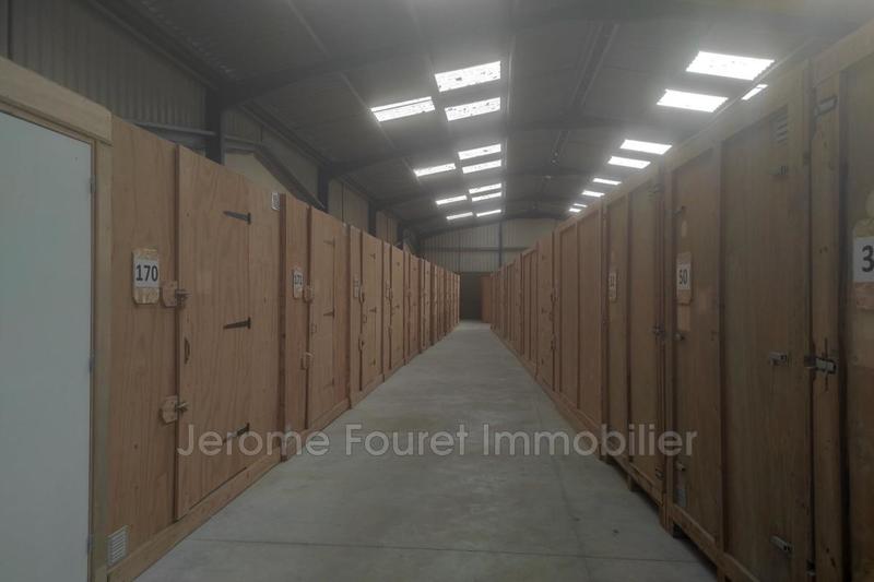 Local commercial - 3 050 m²