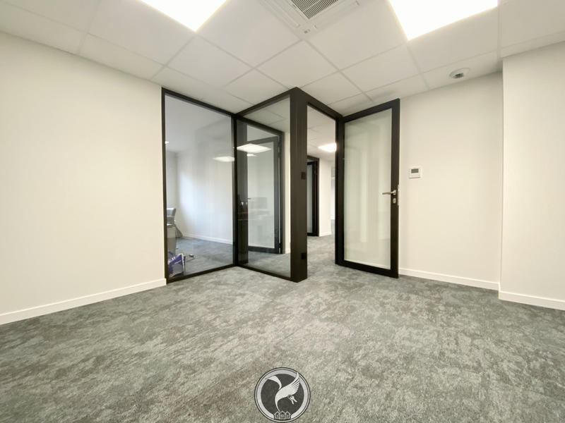 Bureau - 165 m²