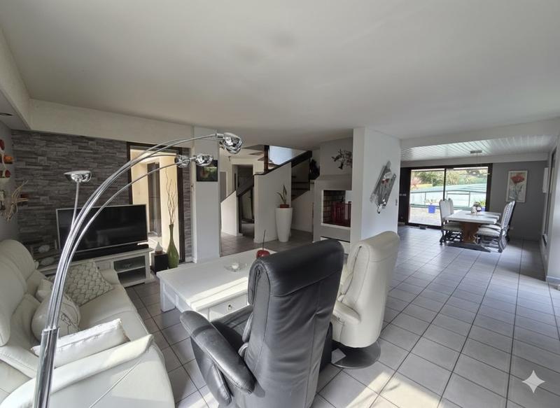 Maison contemporaine - 162 m² - 6 pièces