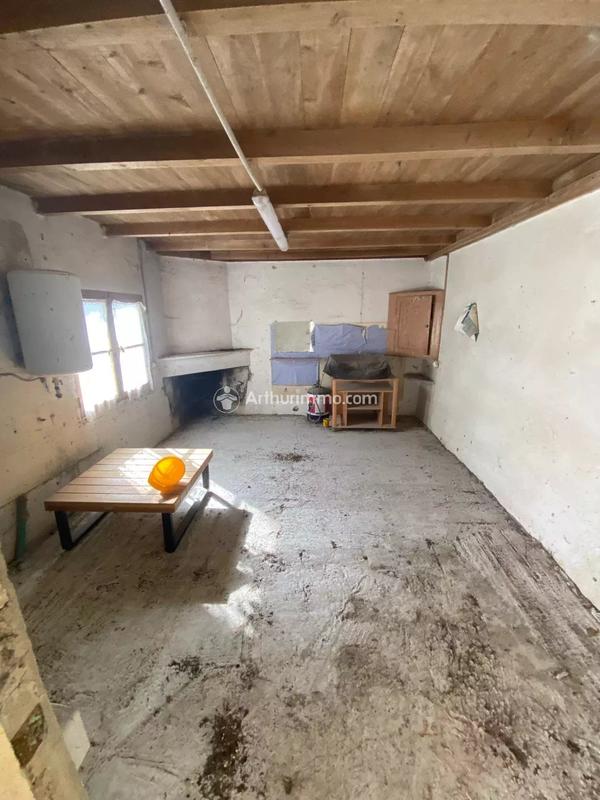 Maison - 201 m² - 6 pièces