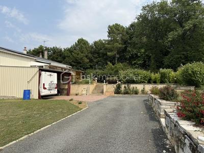 Immeuble - 695 m² - 10 pièces