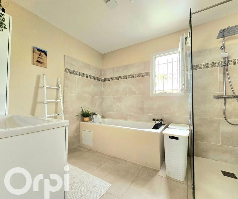 Maison - 171 m² - 5 pièces