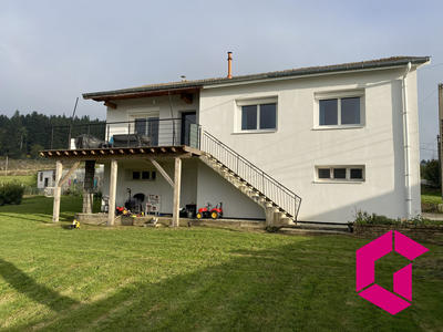 Maison - 90 m² - 4 pièces