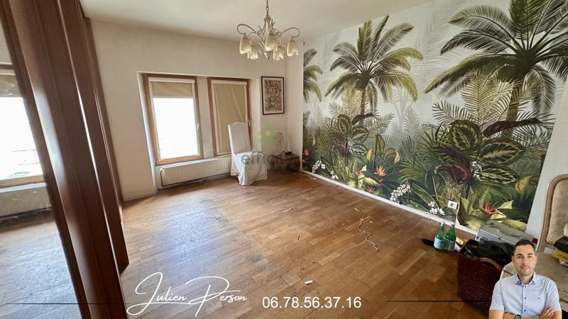 Maison - 205 m² - 5 pièces