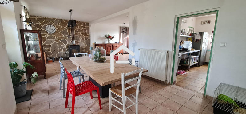 Maison - 282 m² - 14 pièces