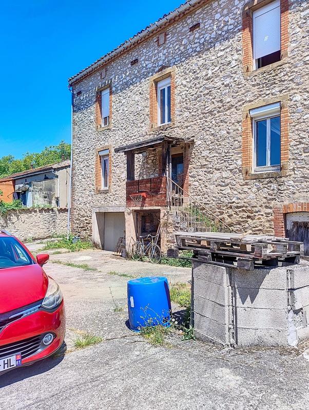 Maison - 236 m² - 7 pièces