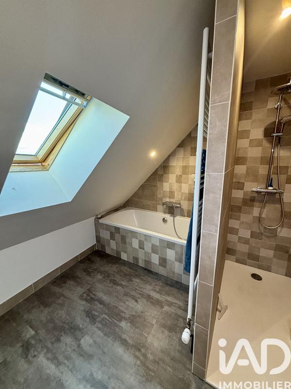 Maison - 167 m² - 7 pièces