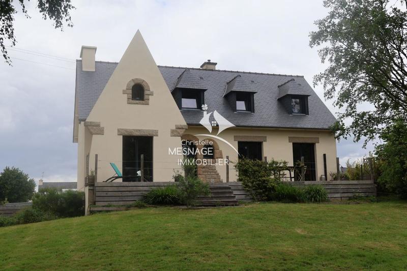 Maison - 143 m² - 6 pièces