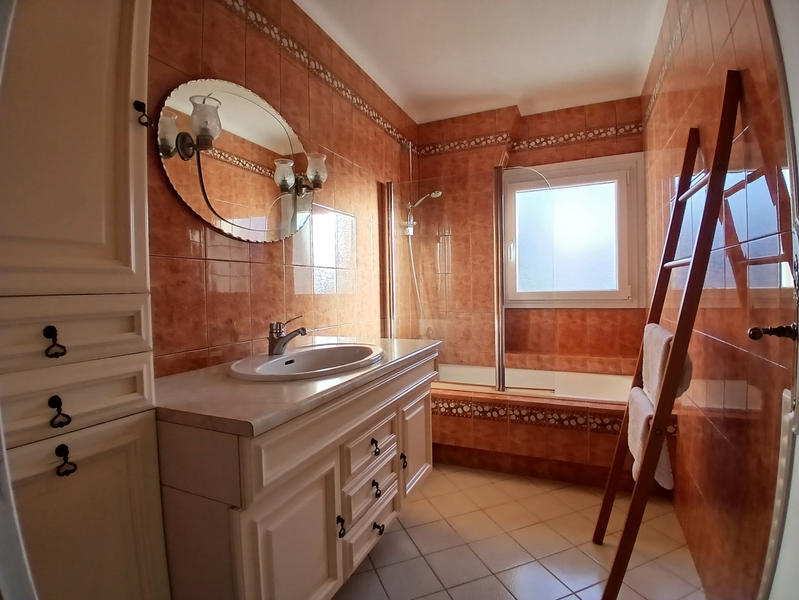 Maison - 100 m² - 6 pièces