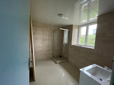 Maison - 106 m² - 4 pièces