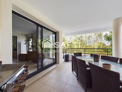 Appartement - 145 m² - 7 pièces