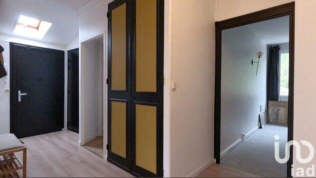 Appartement - 80 m² - 5 pièces