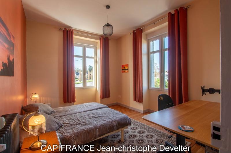 Maison bourgeoise - 147 m² - 8 pièces