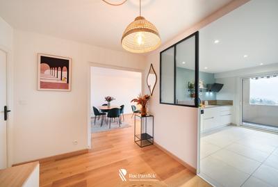 Appartement - 77 m² - 3 pièces