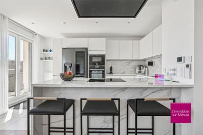 Appartement - 98 m² - 4 pièces