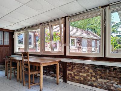 Maison - 143 m² - 5 pièces