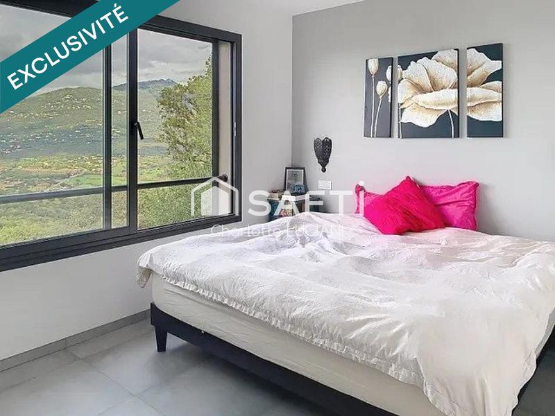 Appartement - 160 m² - 6 pièces