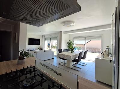 Maison contemporaine - 96 m² - 5 pièces