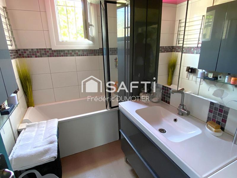 Maison - 90 m² - 4 pièces