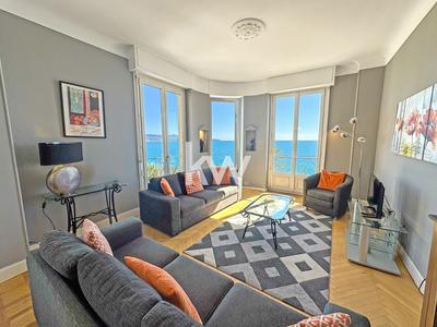 Appartement - 90 m² - 3 pièces