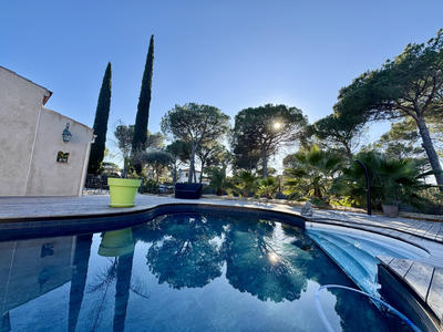 Villa - 243 m² - 7 pièces