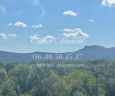 Maison - 270 m² - 4 pièces