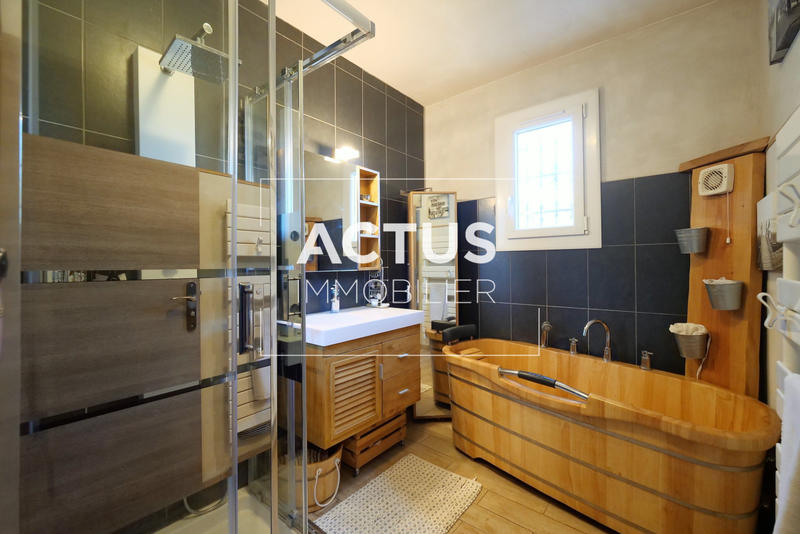 Maison - 144 m² - 6 pièces