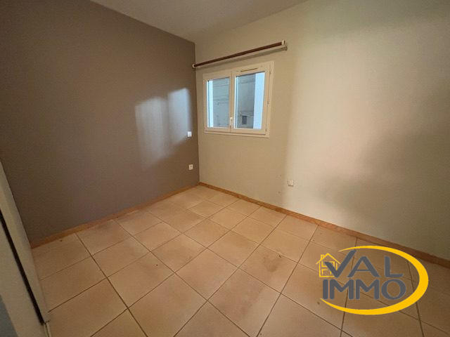 Local commercial - 200 m²