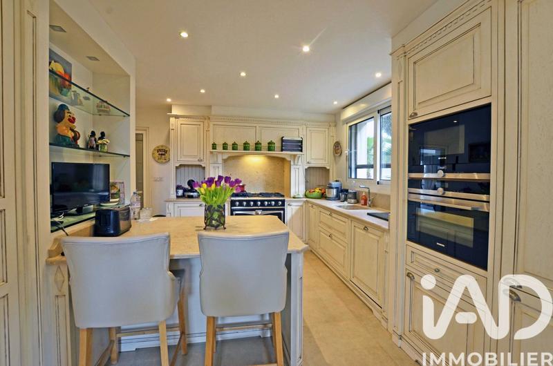 Maison de maîtres - 326 m² - 7 pièces