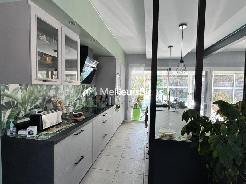 Maison - 167 m² - 7 pièces