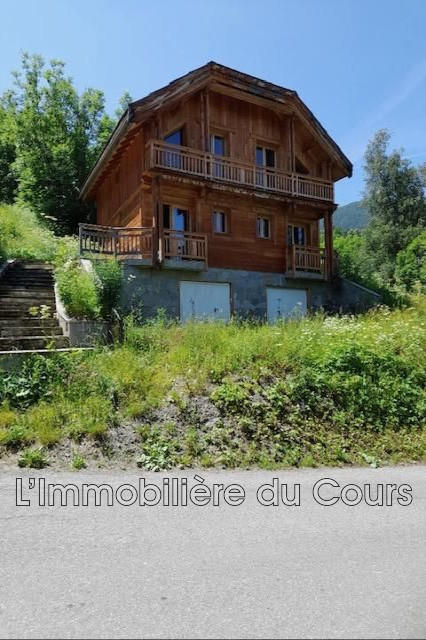 Maison - 92 m² - 6 pièces