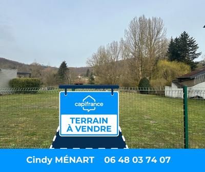 Terrain constructible - 742 m²