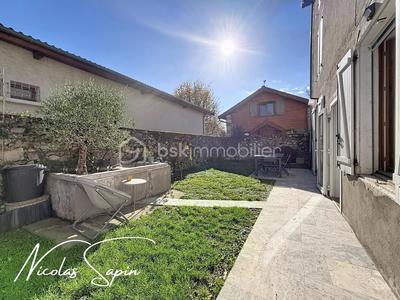 Appartement - 75 m² - 3 pièces