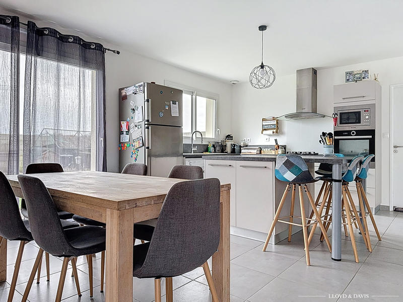 Maison contemporaine - 104 m² - 4 pièces