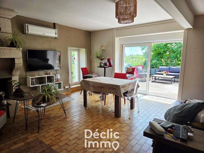 Maison - 265 m² - 12 pièces